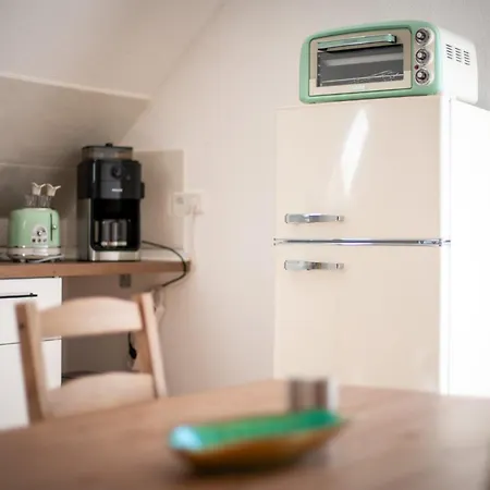 Appartement Gemuetliches Heimkino Mit Balkon & Beamer