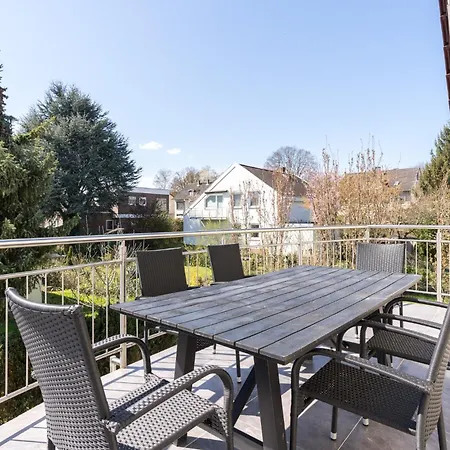 Apartment Gemuetliches Heimkino Mit Balkon & Beamer Kassel